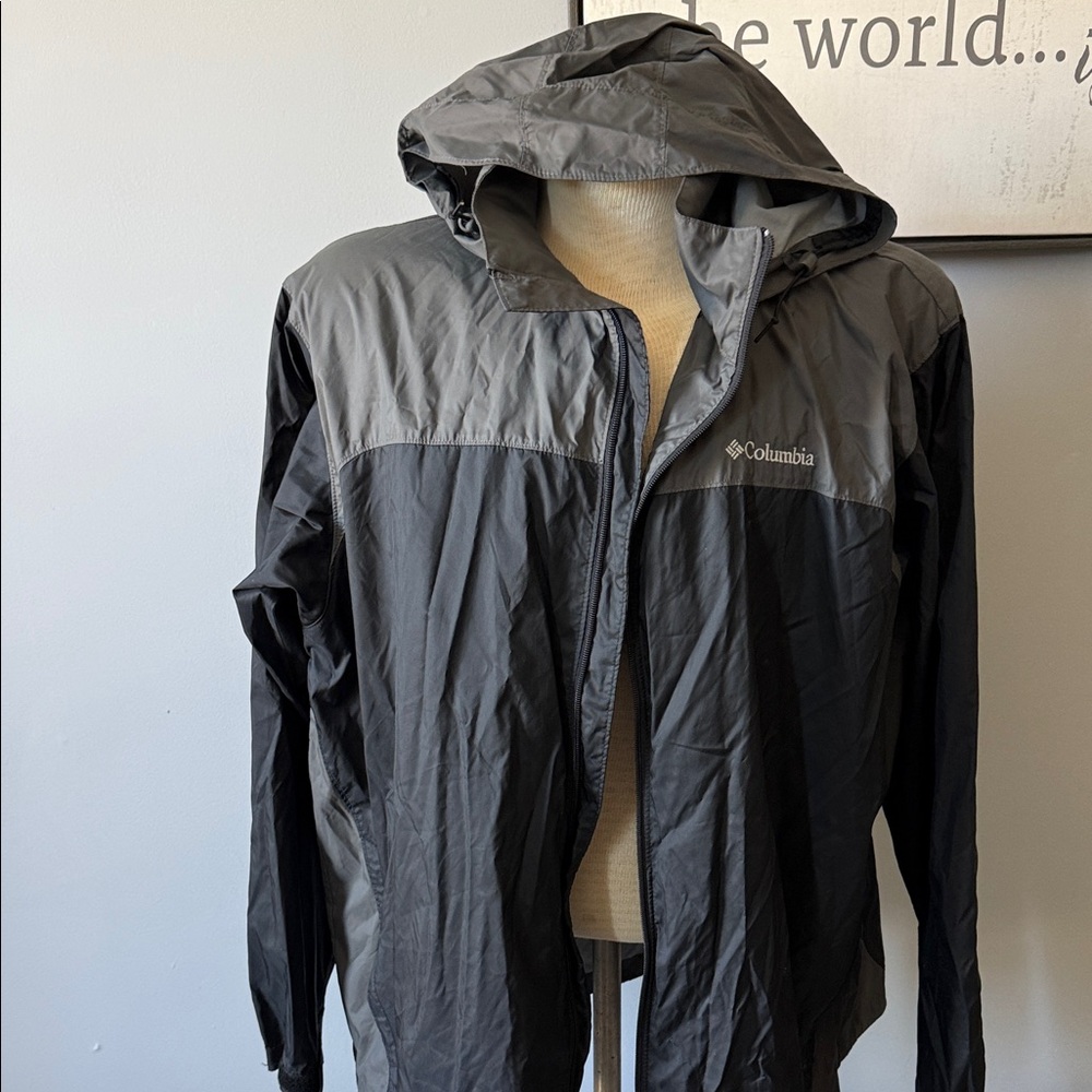 Columbia Men's Gray Windbreaker Jacket